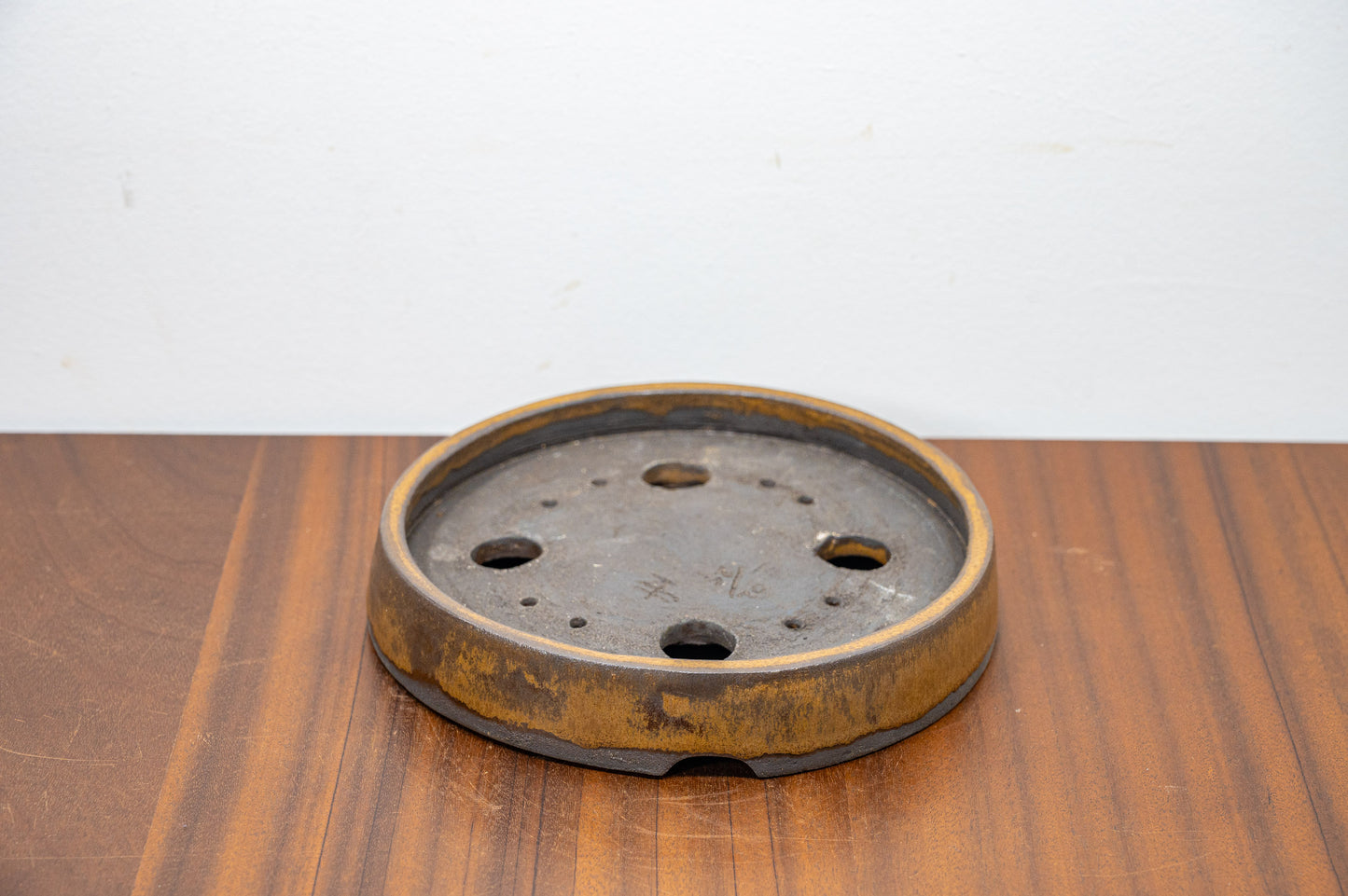 Venus Brown - Black Clay - Round Ceramic Bonsai Dish 18cm