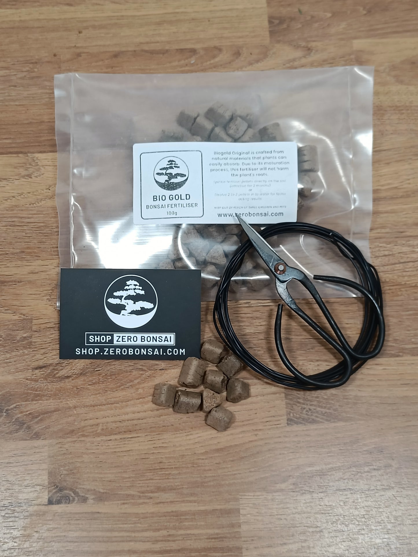 Biogold Organic Bonsai Fertiliser - Scissor & Wire Kit