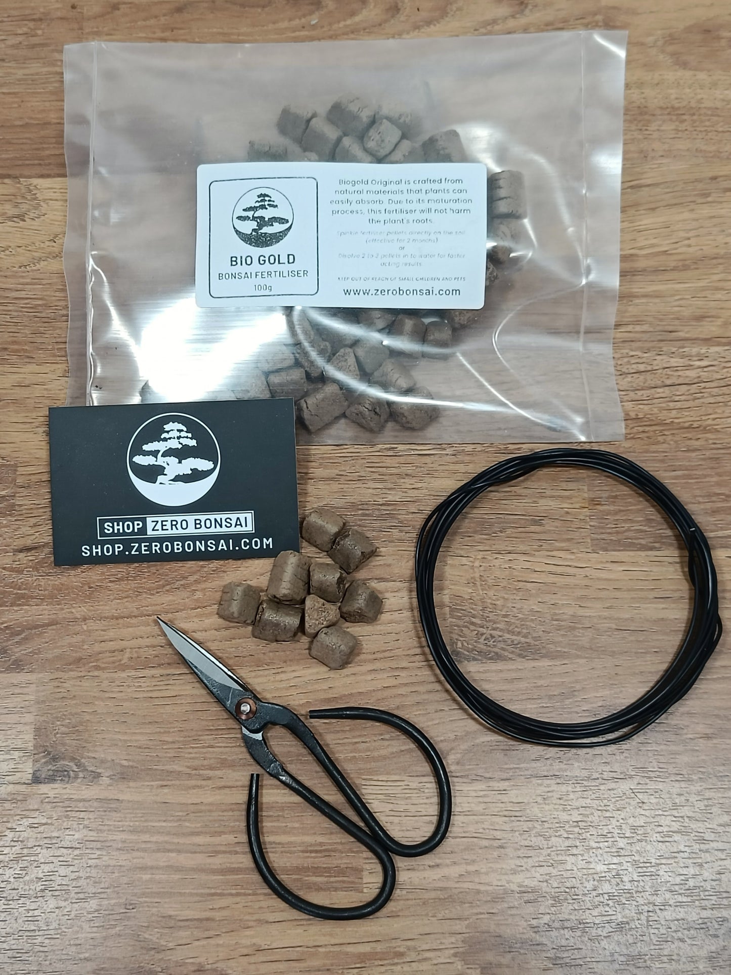 Biogold Organic Bonsai Fertiliser - Scissor & Wire Kit