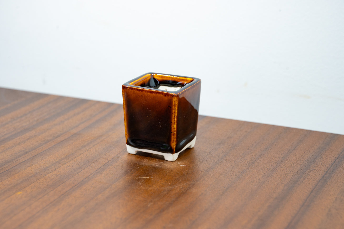 Dark Brown - White Stoneware Bonsai Cube Pot 5cm