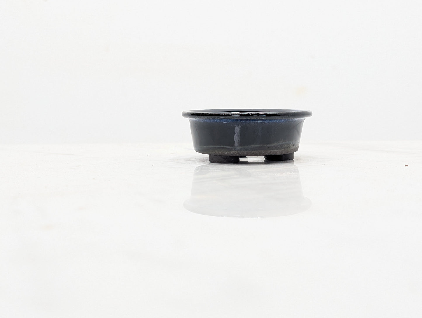 Dark Blue Opal - Round MAME  Pot in Grey Clay 6cm